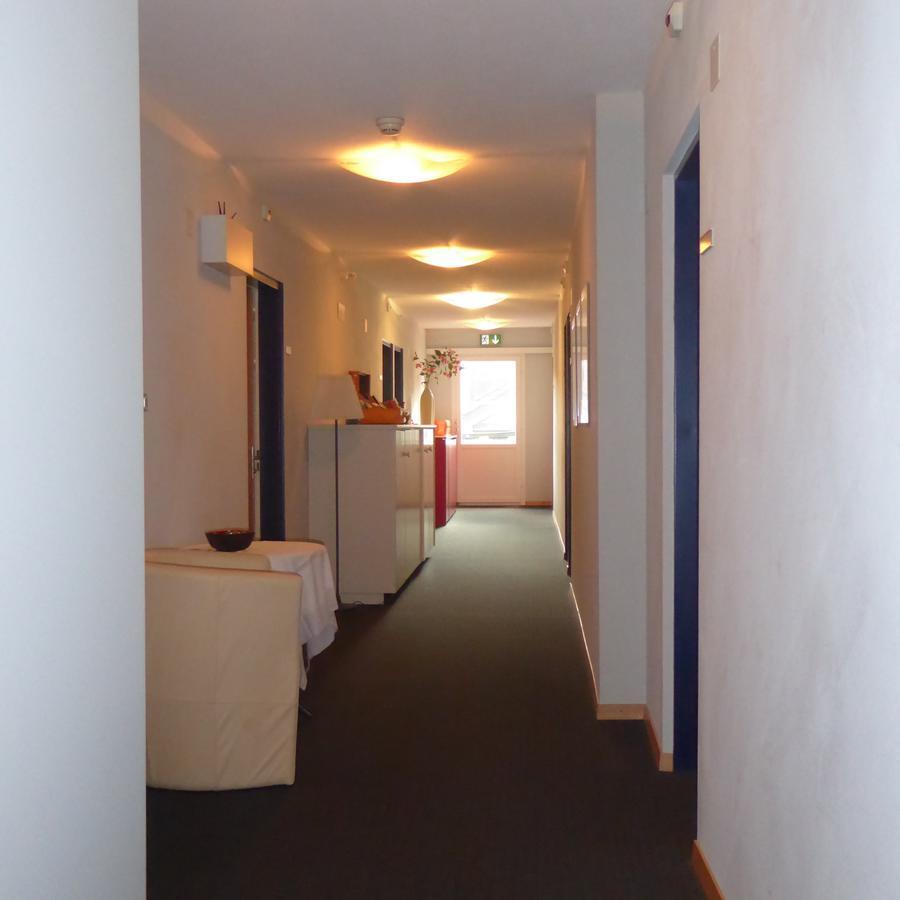 ホテルGasthaus Zum Trauben ヴァインフェルデン エクステリア 写真